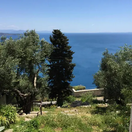 Vakantiehuis Tsoupis