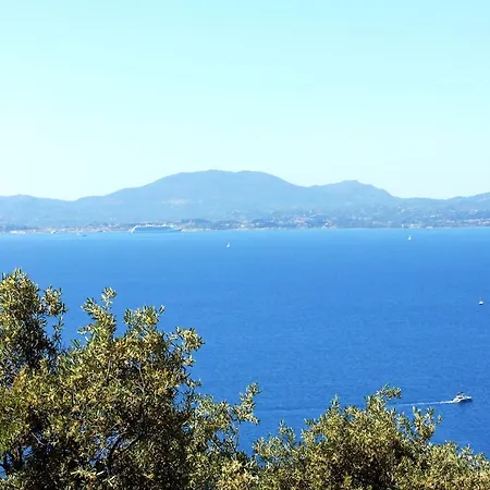 Tsoupis Agní